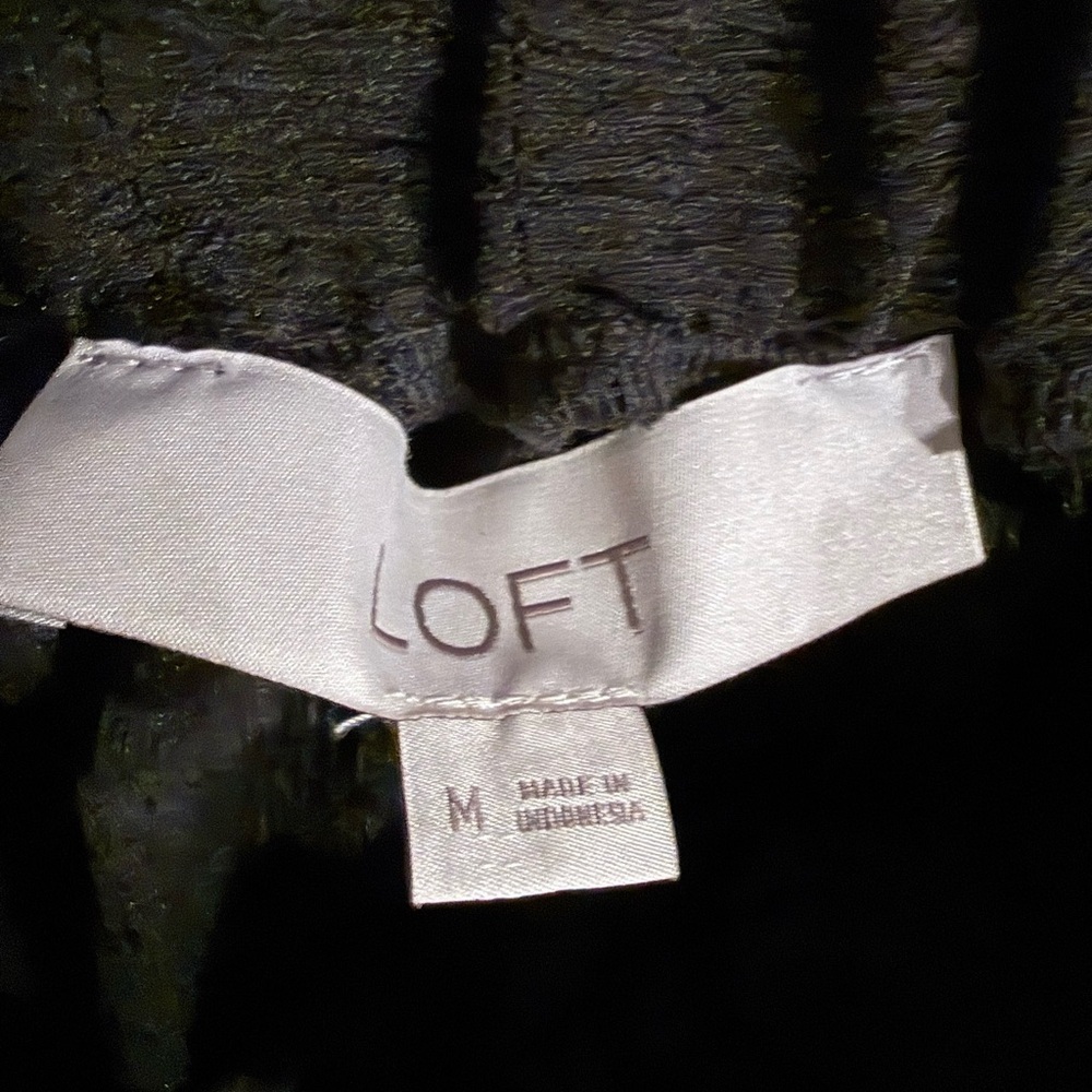 LOFT | Crinkle Jacquard Off the Shoulder Top - Picture 3 of 4